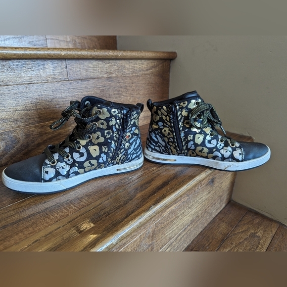 Skechers Unisex-Child Hi Top Sneaker black gold Leopard  Size 2 - Picture 4 of 16